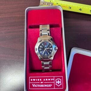 NIB Mens Victorinox Swiss Army Officer's Watch Blue Dial Stainless (Model 24277)
